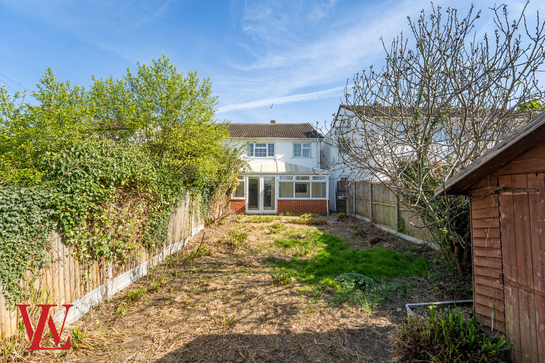 3 bed semi-detached house for sale in Ascot Close, Bishop's Stortford, Hertfordshire  - Property Image 17