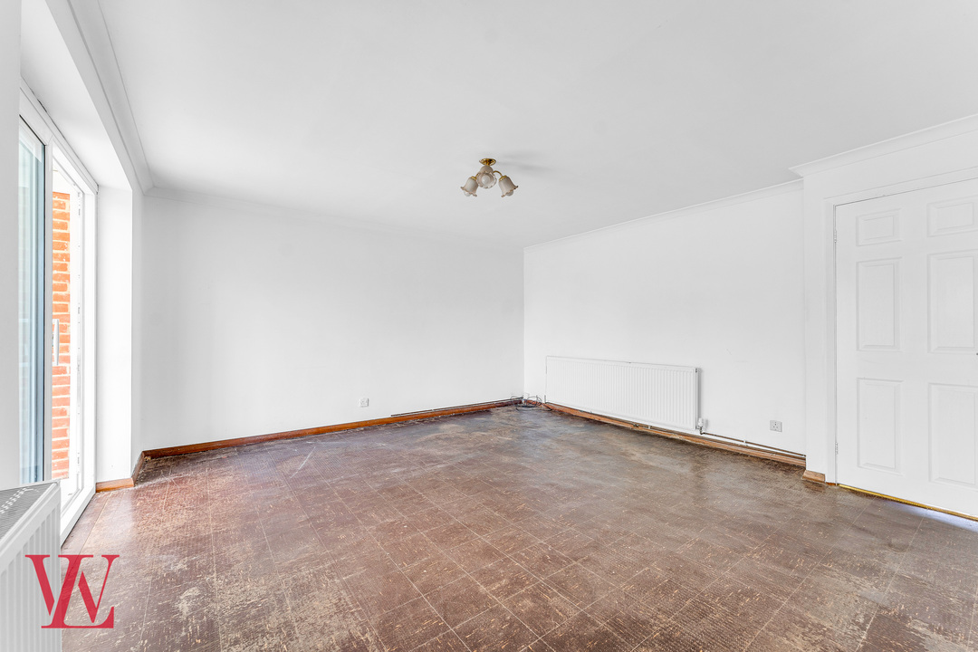 3 bed semi-detached house for sale in Ascot Close, Bishop's Stortford, Hertfordshire 5