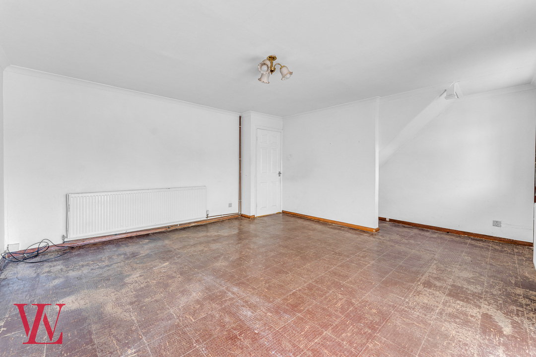 3 bed semi-detached house for sale in Ascot Close, Bishop's Stortford, Hertfordshire  - Property Image 5