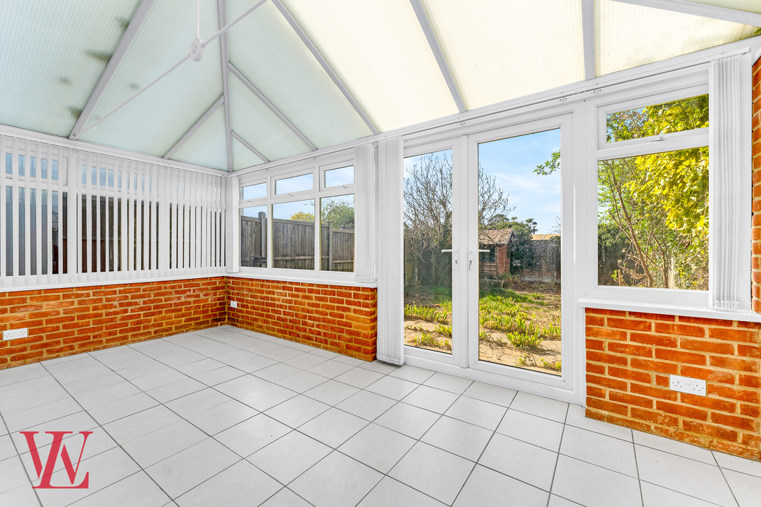 3 bed semi-detached house for sale in Ascot Close, Bishop's Stortford, Hertfordshire  - Property Image 3