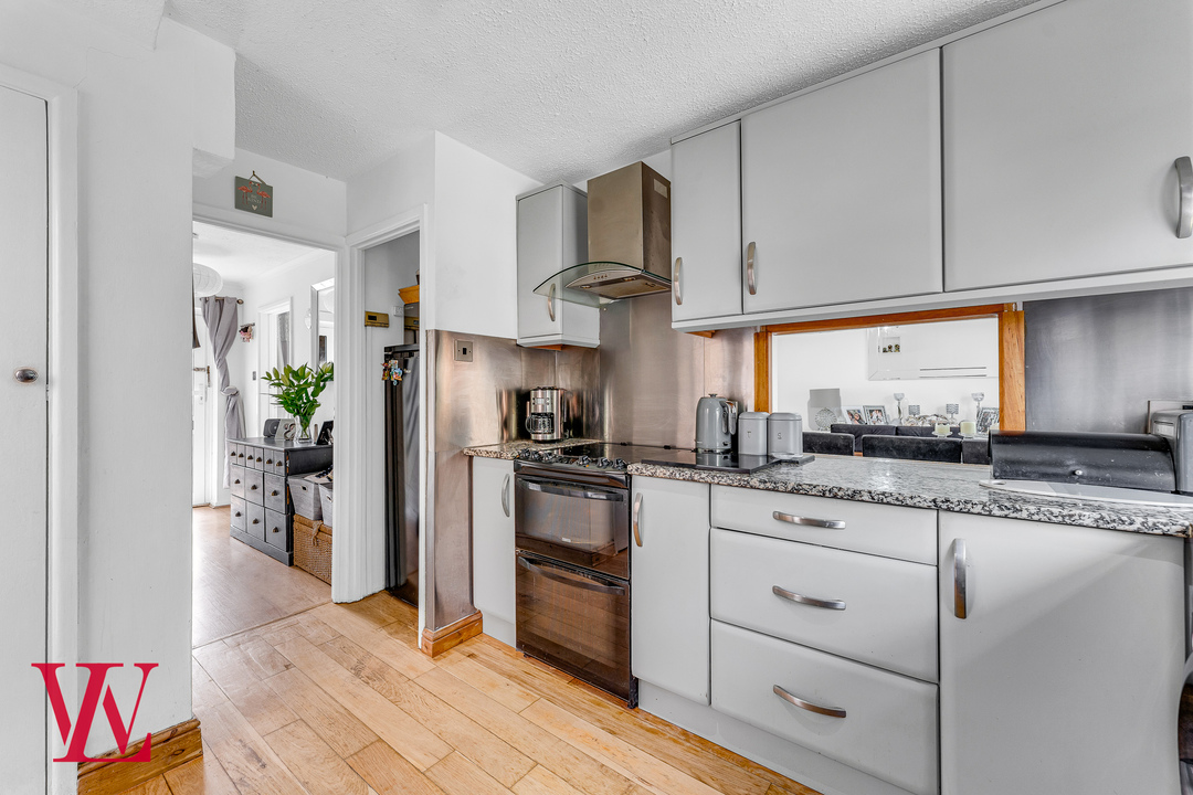 3 bed semi-detached house for sale in Elm Close, Elsenham, Bishop's Stortford, Hertfordshire  - Property Image 4