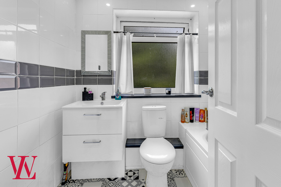 3 bed semi-detached house for sale in Elm Close, Elsenham, Bishop's Stortford, Hertfordshire  - Property Image 12