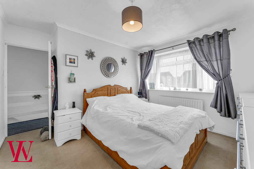 3 bed semi-detached house for sale in Elm Close, Elsenham, Bishop's Stortford, Hertfordshire  - Property Image 8