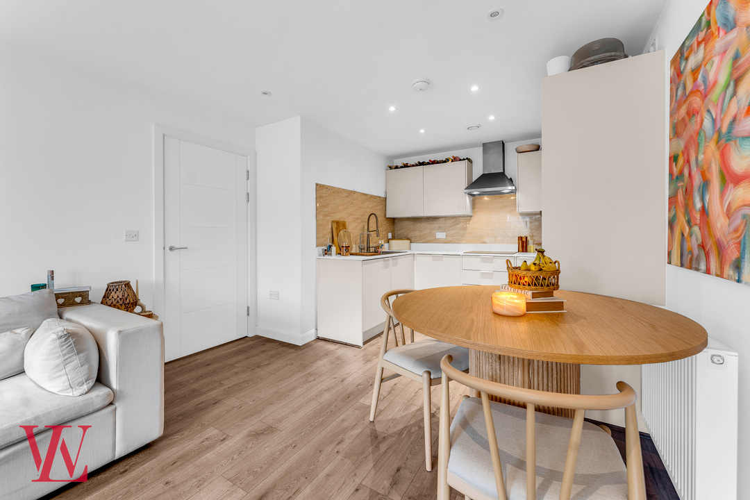 2 bed apartment for sale in River View, Bishop's Stortford, Hertfordshire  - Property Image 8