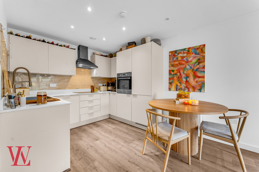 2 bed apartment for sale in River View, Bishop's Stortford, Hertfordshire  - Property Image 4