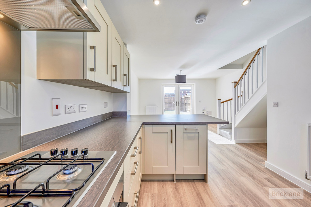 2 bed terraced house to rent in Boultwood Way, Bishop's Stortford, Hertfordshire  - Property Image 5