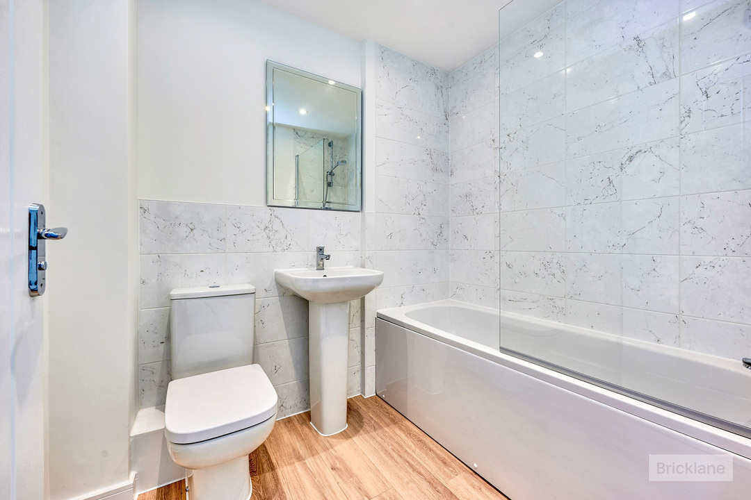 2 bed terraced house to rent in Boultwood Way, Bishop's Stortford, Hertfordshire  - Property Image 9