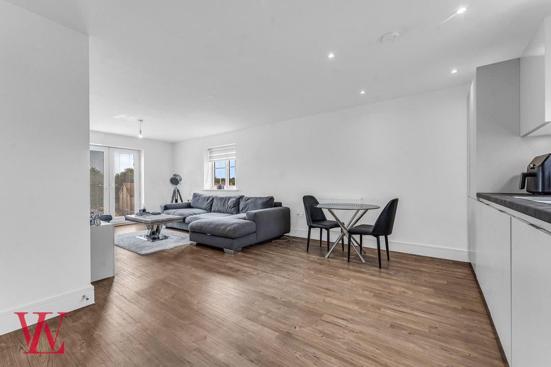 2 bed apartment for sale in Ridley House, Grant Road, Bishop's Stortford, Hertfordshire 7