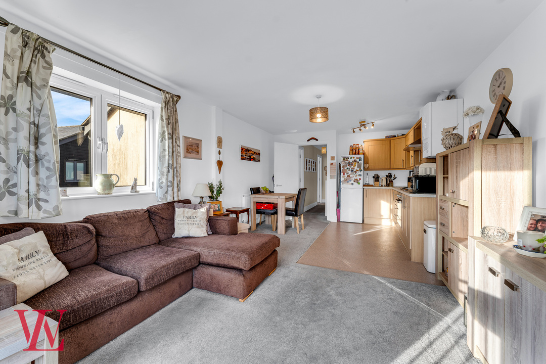 2 bed apartment for sale in Tanners Wharf, Bishop's Stortford, Hertfordshire 3