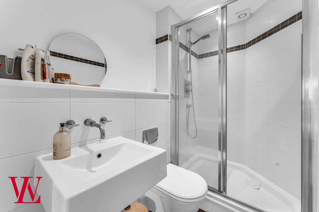 2 bed apartment for sale in Tanners Wharf, Bishop's Stortford, Hertfordshire 8