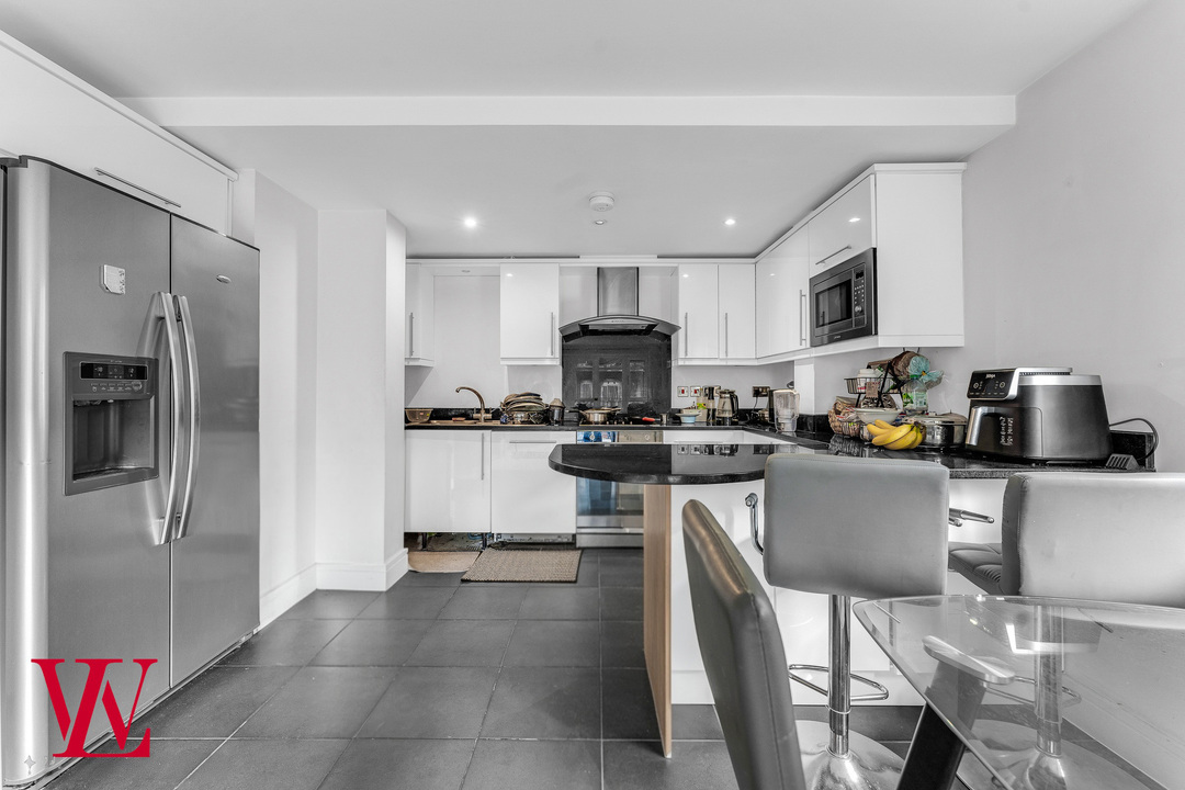 2 bed apartment for sale in Tanners Wharf, Bishop's Stortford, Hertfordshire  - Property Image 5