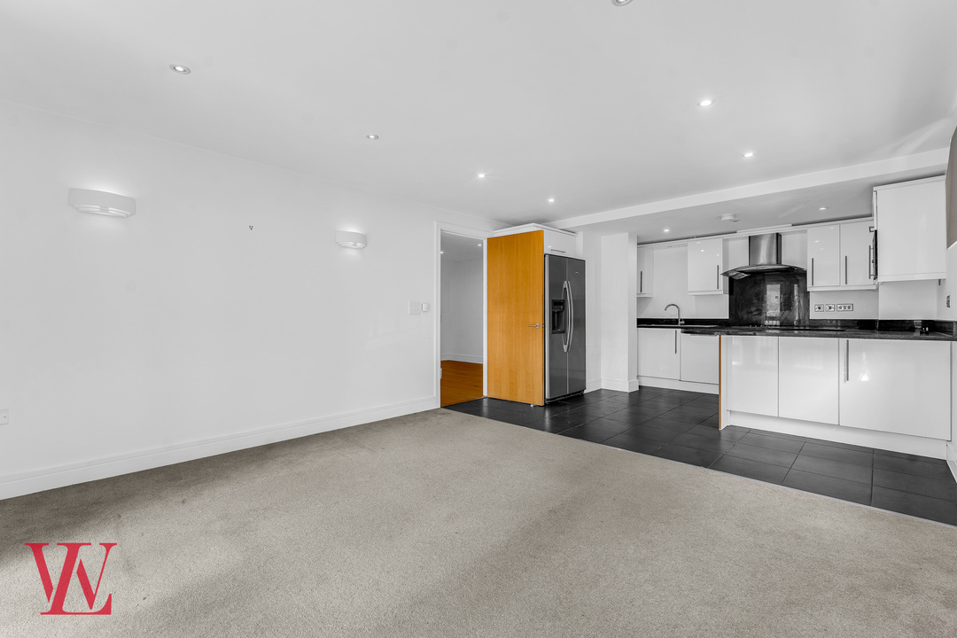 2 bed apartment for sale in Tanners Wharf, Bishop's Stortford, Hertfordshire  - Property Image 4