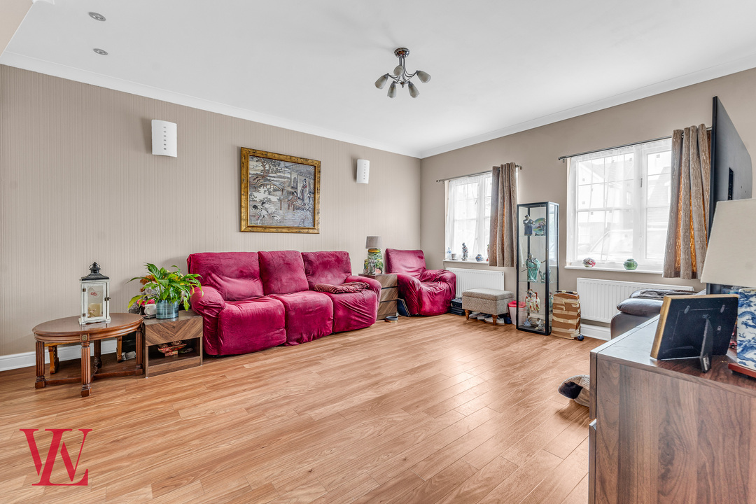 5 bed detached house for sale in Burley Hill, Harlow, Essex  - Property Image 11