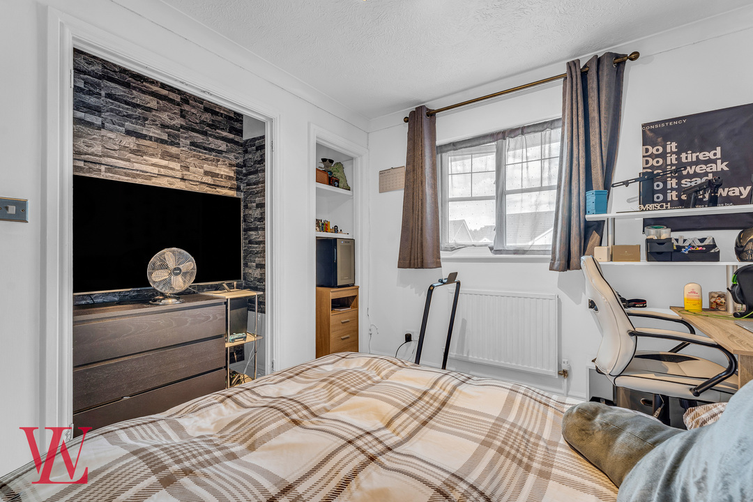 5 bed detached house for sale in Burley Hill, Harlow, Essex  - Property Image 26