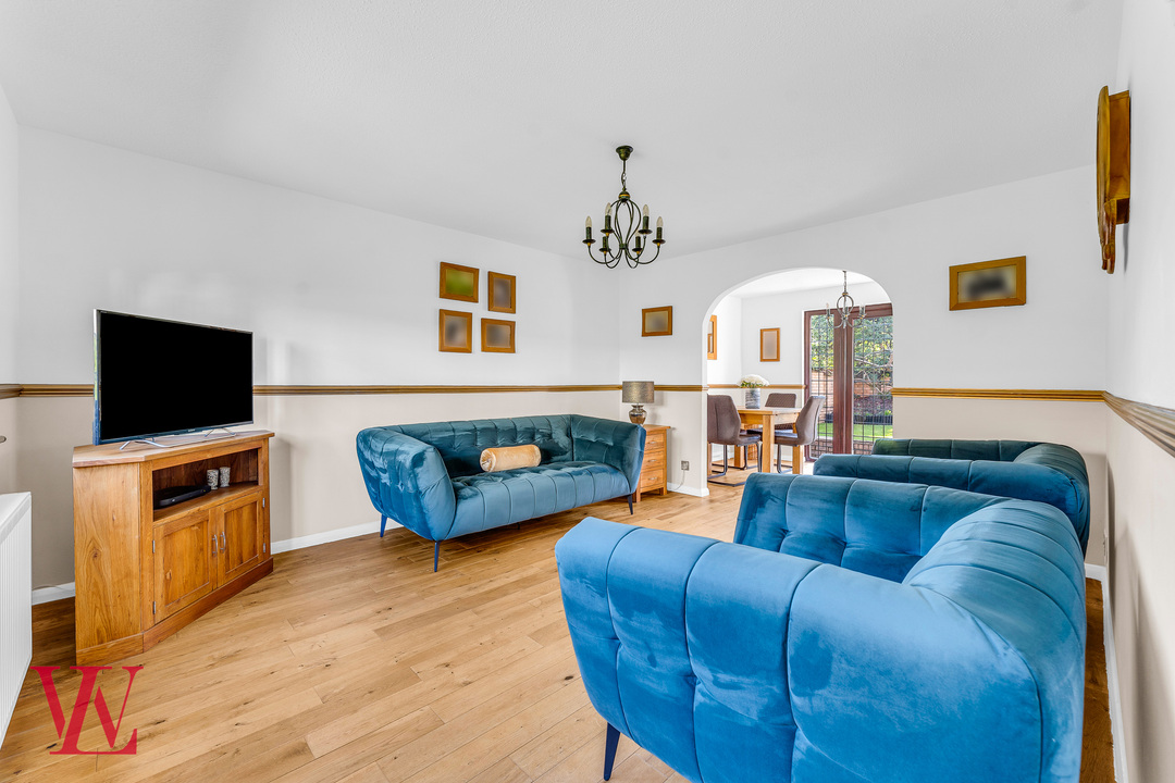 4 bed detached house for sale in Bylands Close, Bishop's Stortford, Hertfordshire 2