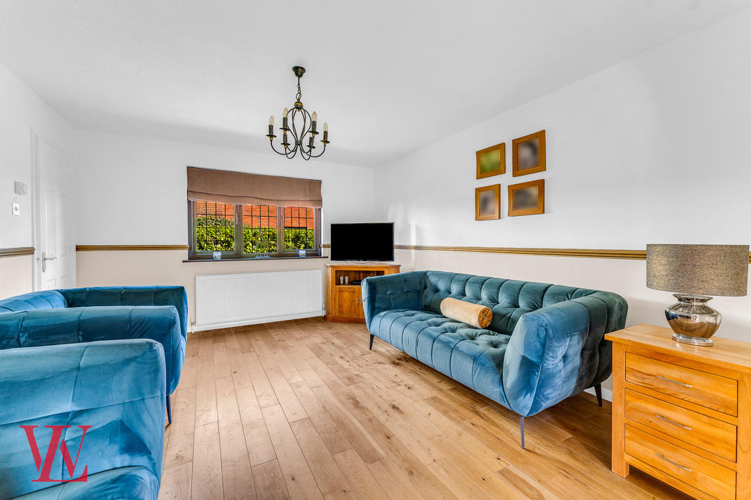 4 bed detached house for sale in Bylands Close, Bishop's Stortford, Hertfordshire 3