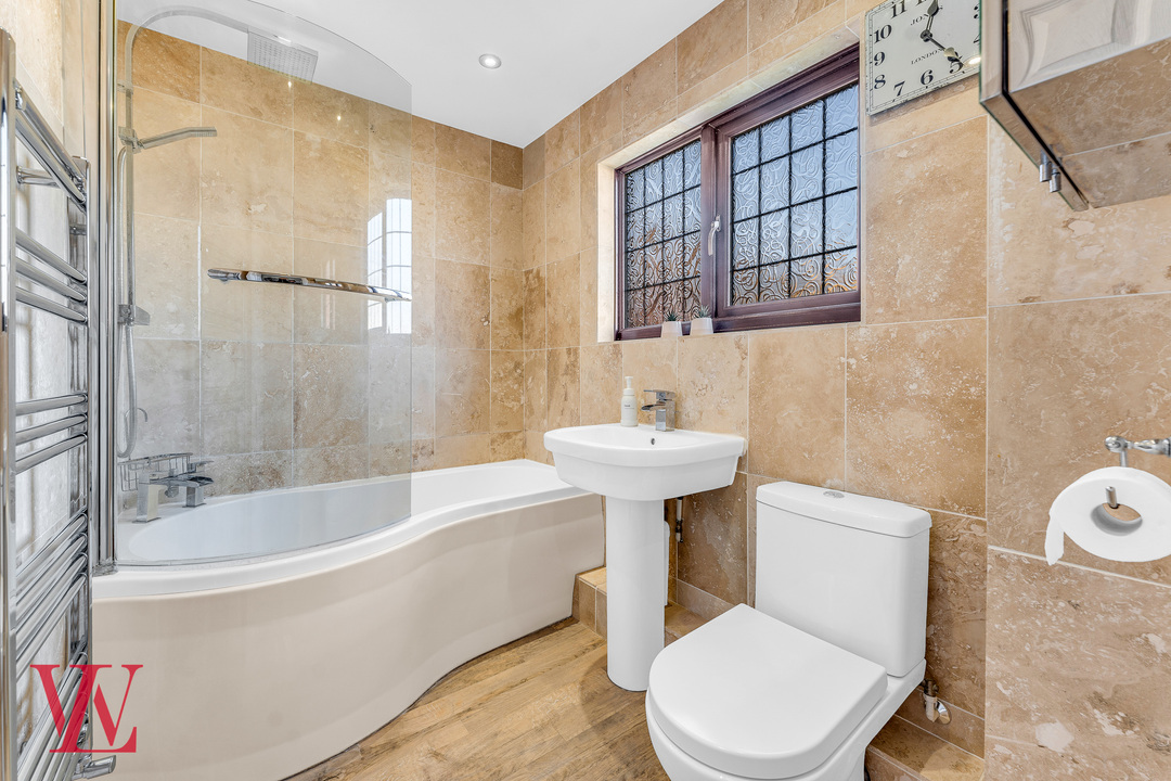 4 bed detached house for sale in Bylands Close, Bishop's Stortford, Hertfordshire  - Property Image 17