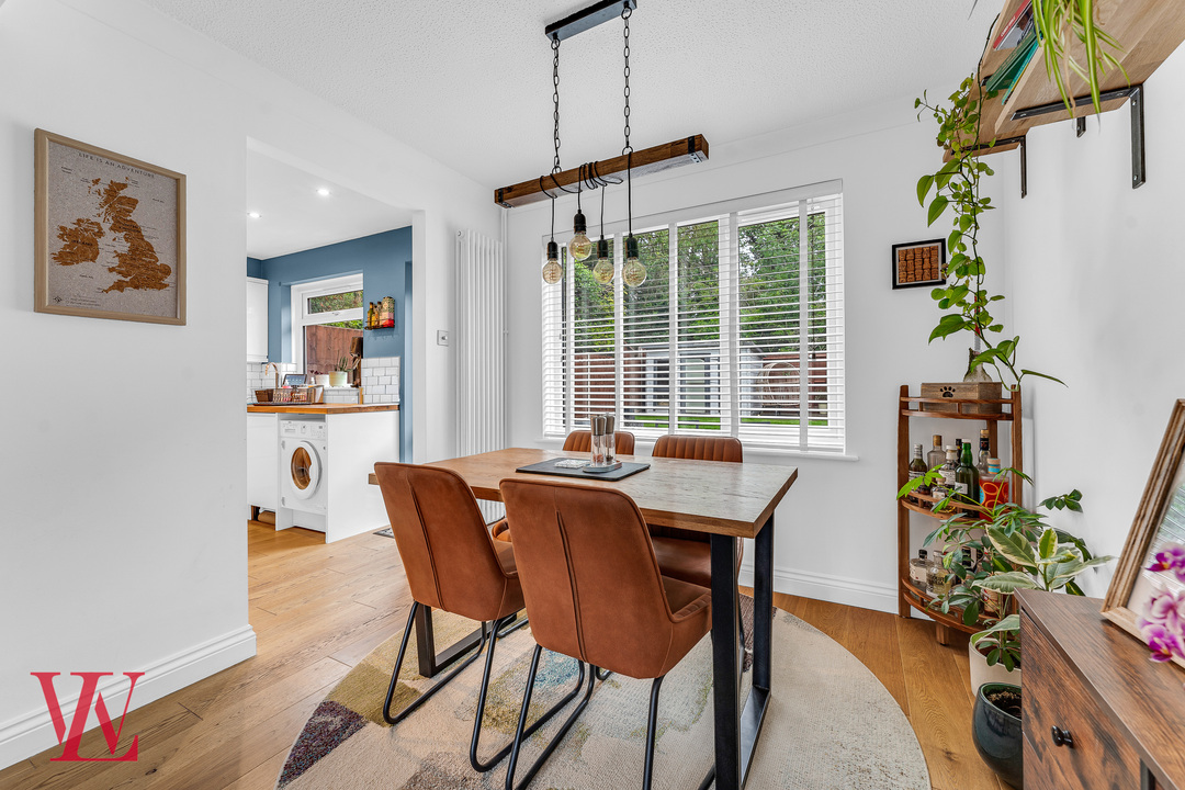 3 bed semi-detached house for sale in Sunningdale, Bishop's Stortford, Hertfordshire  - Property Image 3