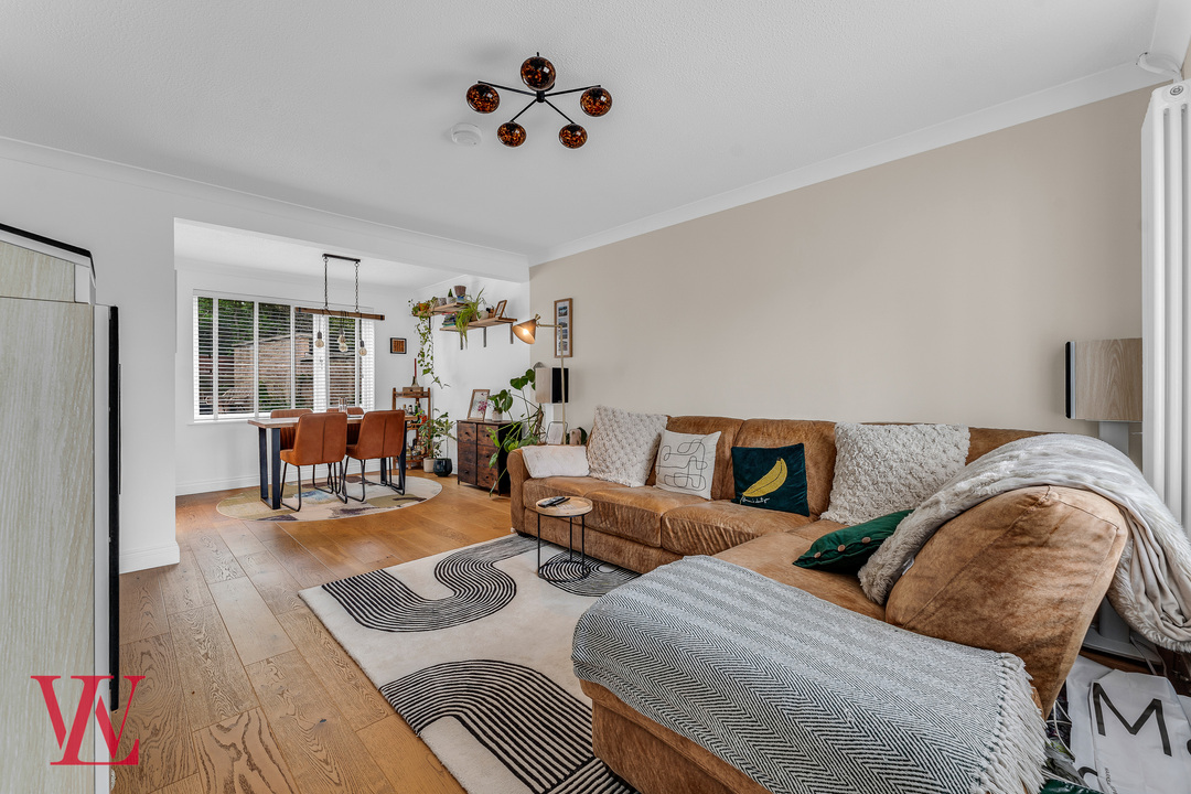 3 bed semi-detached house for sale in Sunningdale, Bishop's Stortford, Hertfordshire 4