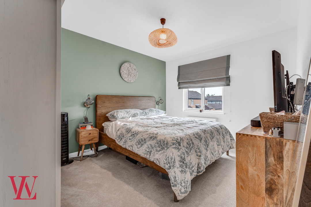3 bed semi-detached house for sale in Sunningdale, Bishop's Stortford, Hertfordshire  - Property Image 12