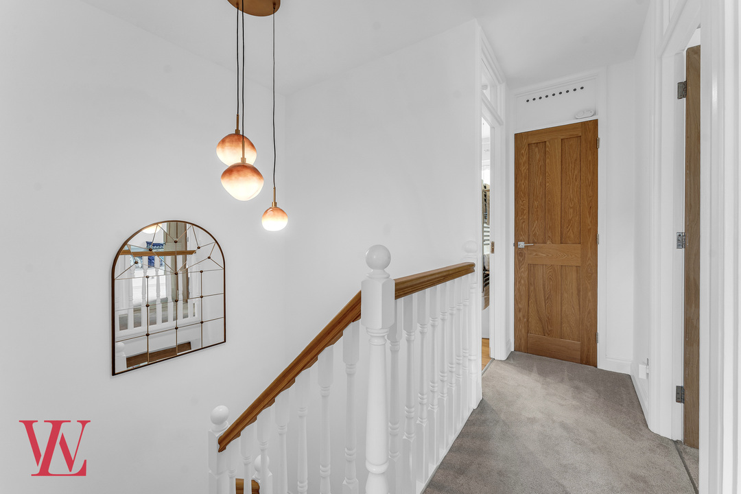 3 bed semi-detached house for sale in Sunningdale, Bishop's Stortford, Hertfordshire  - Property Image 11