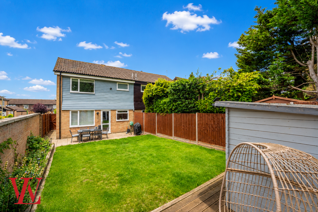 3 bed semi-detached house for sale in Sunningdale, Bishop's Stortford, Hertfordshire  - Property Image 18