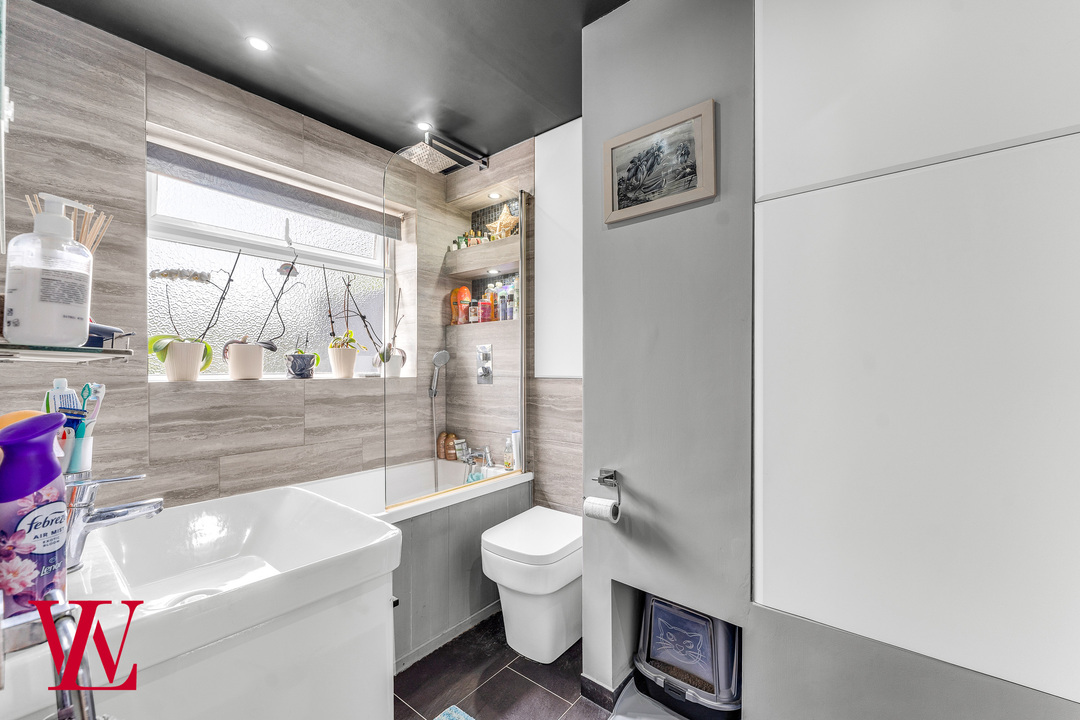 2 bed maisonette for sale in Goodwin Stile, Bishop's Stortford, Hertfordshire 8