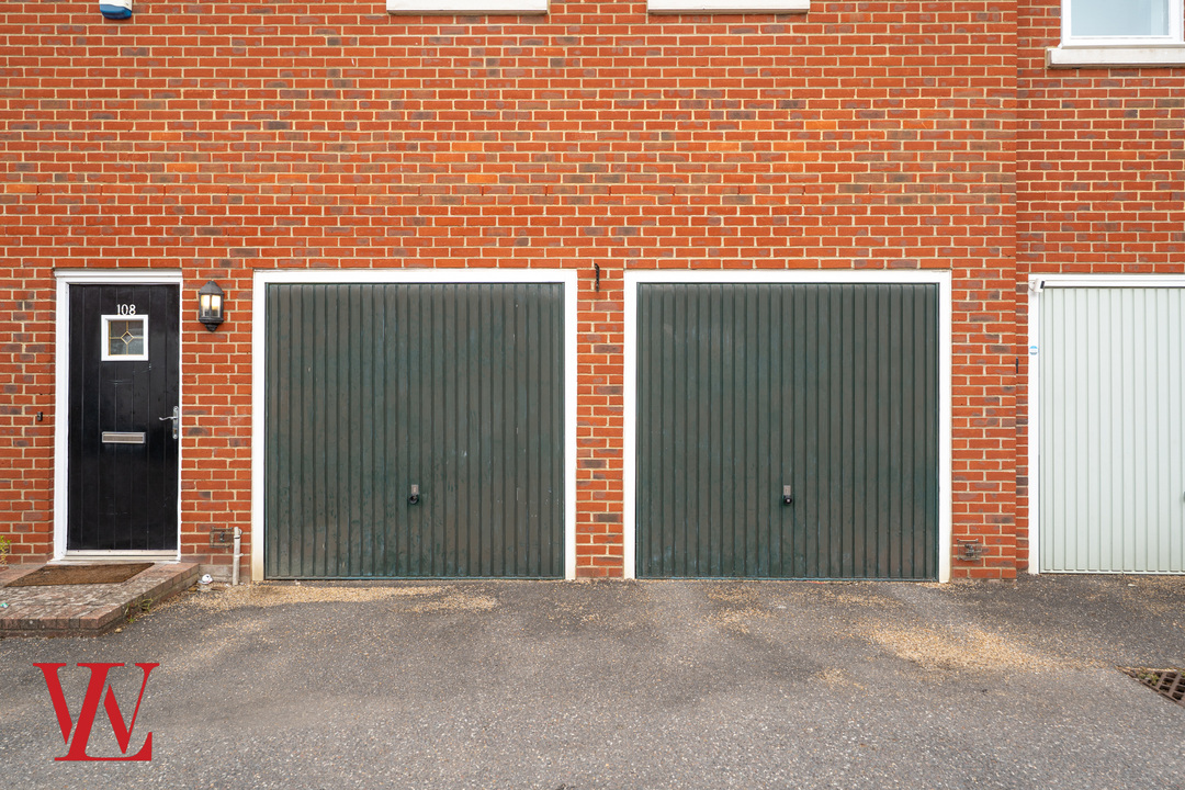 2 bed for sale in Cavell Drive, Bishop's Stortford, Hertfordshire 14