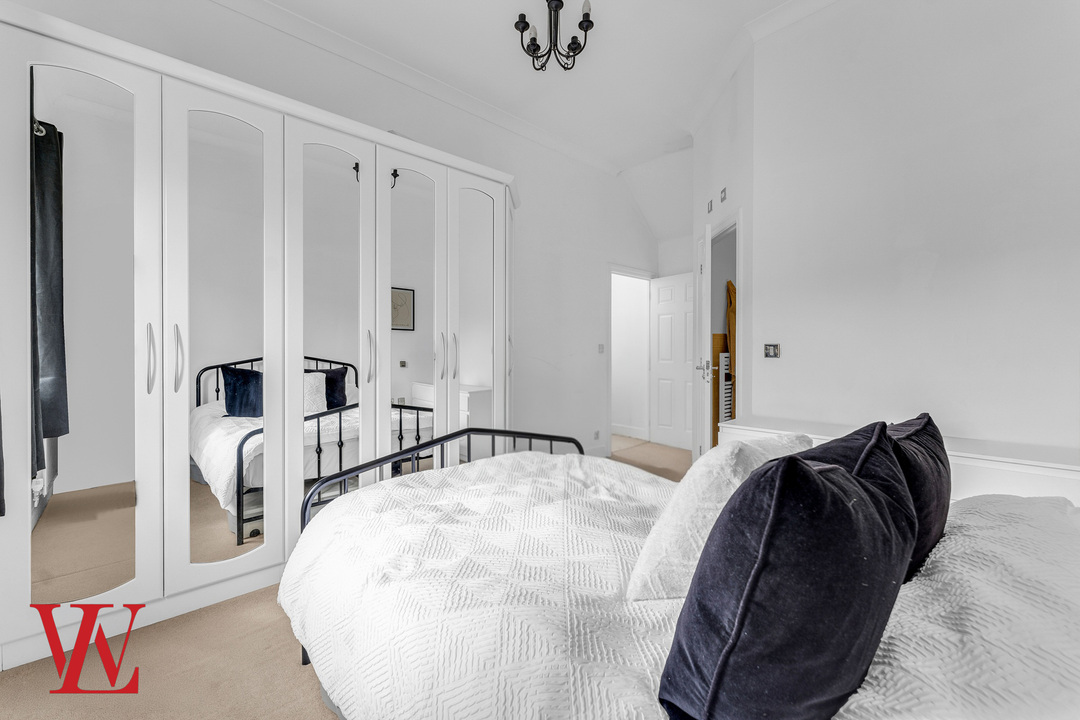 2 bed for sale in Cavell Drive, Bishop's Stortford, Hertfordshire  - Property Image 9