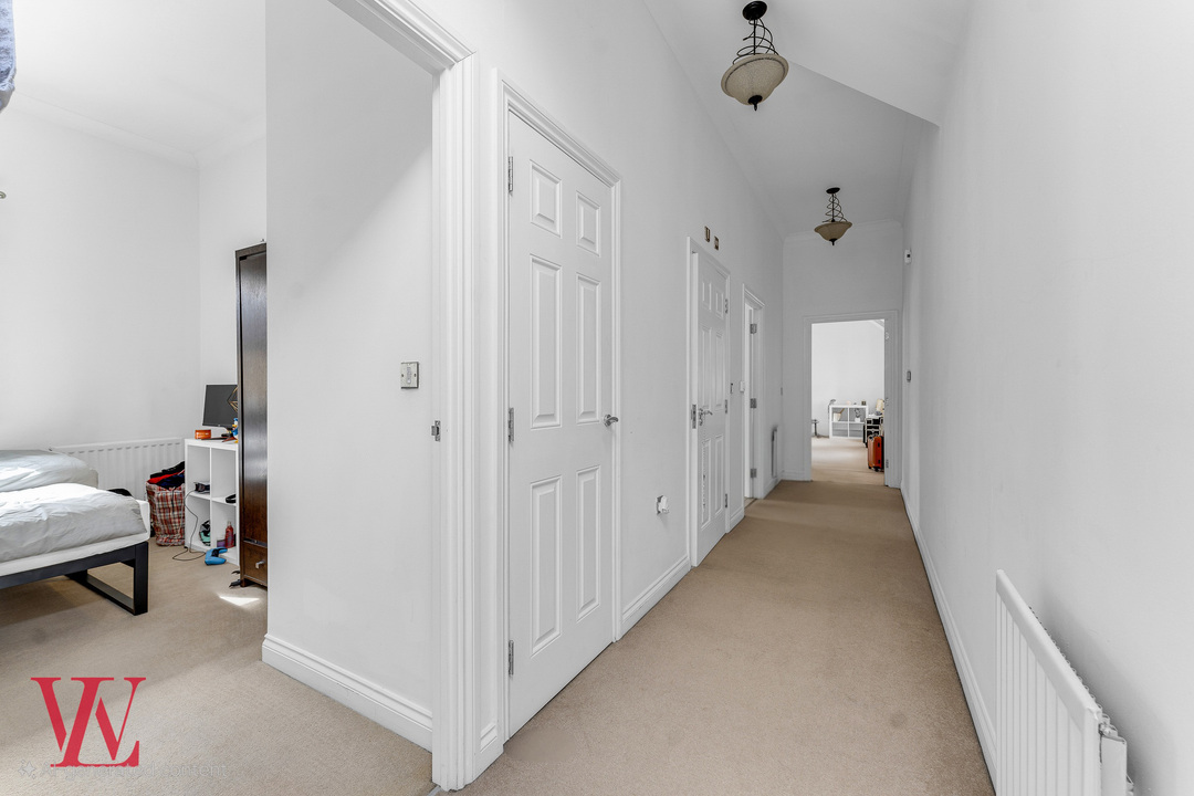2 bed for sale in Cavell Drive, Bishop's Stortford, Hertfordshire  - Property Image 12