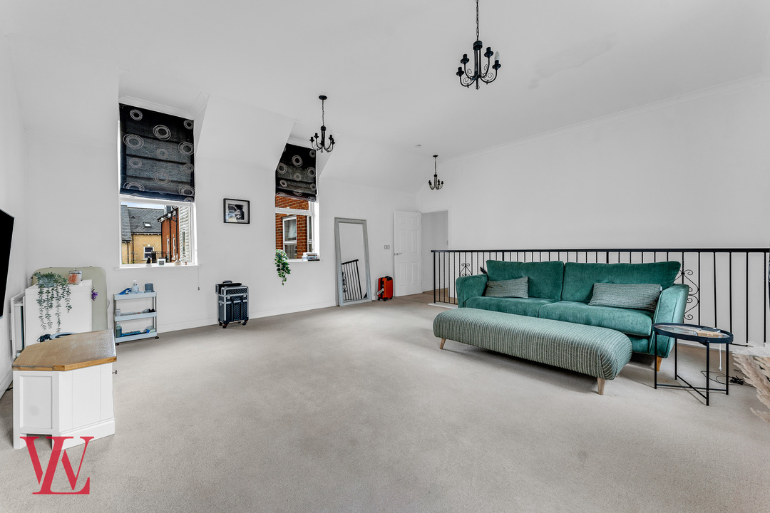 2 bed for sale in Cavell Drive, Bishop's Stortford, Hertfordshire  - Property Image 3