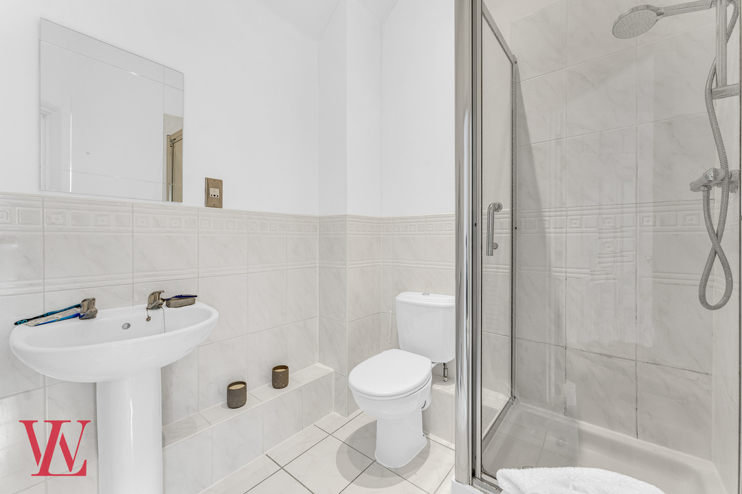 2 bed for sale in Cavell Drive, Bishop's Stortford, Hertfordshire  - Property Image 11