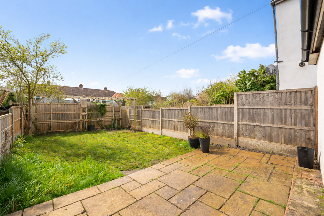 2 bed end of terrace house for sale in Cambridge Road, Sawbridgeworth, Hertfordshire 14