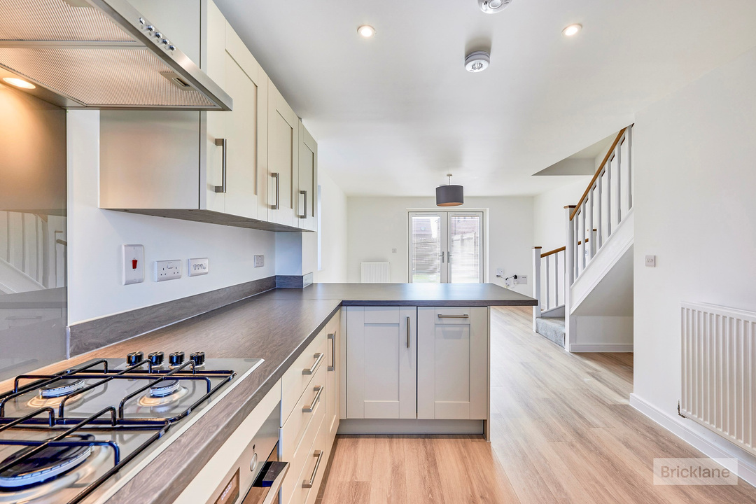 2 bed end of terrace house to rent in Boultwood Way, Bishop's Stortford, Hertfordshire  - Property Image 4