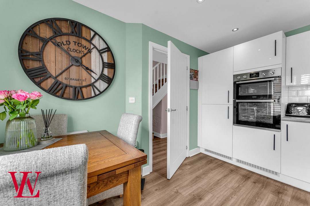 3 bed semi-detached house for sale in Thorpe Road, Bishop's Stortford  - Property Image 5