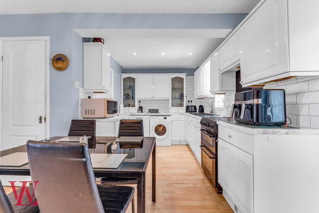 3 bed semi-detached house for sale in Hatch Green, Little Hallingbury, Bishop's Stortford, Essex  - Property Image 6