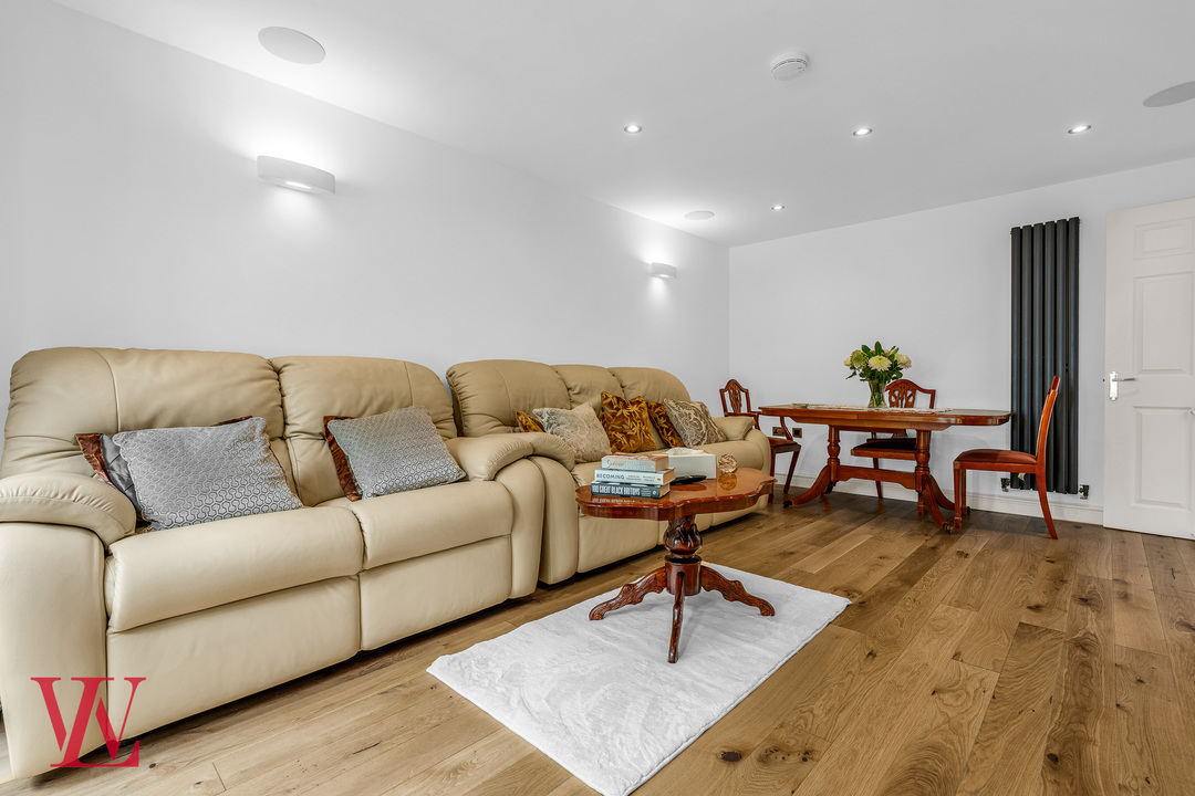 6 bed detached house for sale in Newman Road, Little Canfield, Dunmow, Essex 12