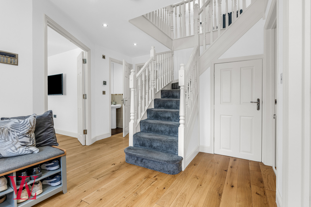 6 bed detached house for sale in Newman Road, Little Canfield, Dunmow, Essex  - Property Image 2
