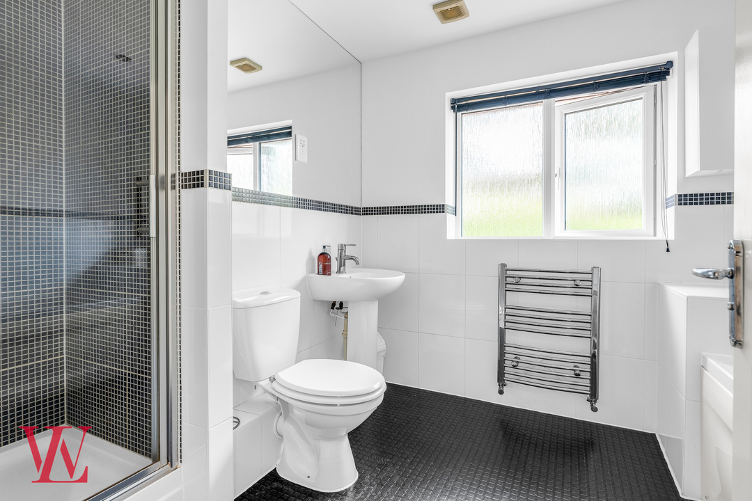 6 bed detached house for sale in Newman Road, Little Canfield, Dunmow, Essex  - Property Image 25
