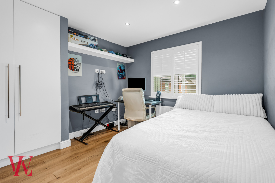 6 bed detached house for sale in Newman Road, Little Canfield, Dunmow, Essex  - Property Image 24