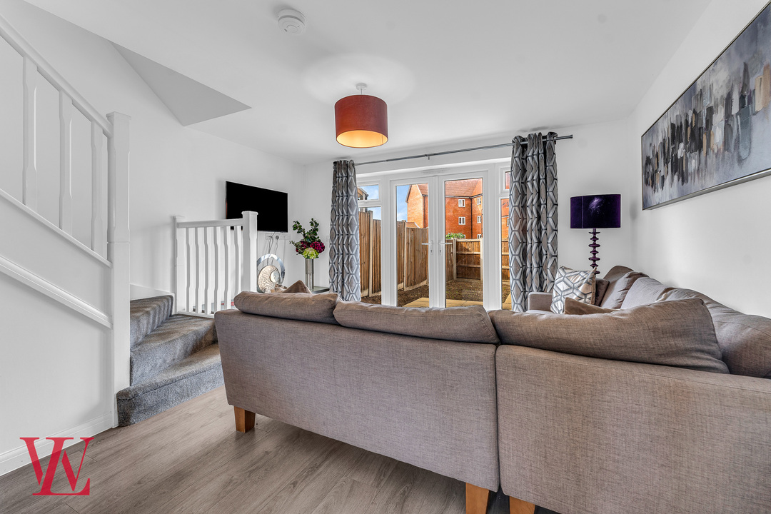 2 bed end of terrace house for sale in Davey Road, Bishop's Stortford, Hertfordshire 2