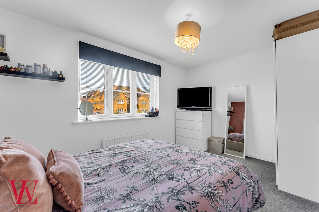 2 bed end of terrace house for sale in Davey Road, Bishop's Stortford, Hertfordshire  - Property Image 14