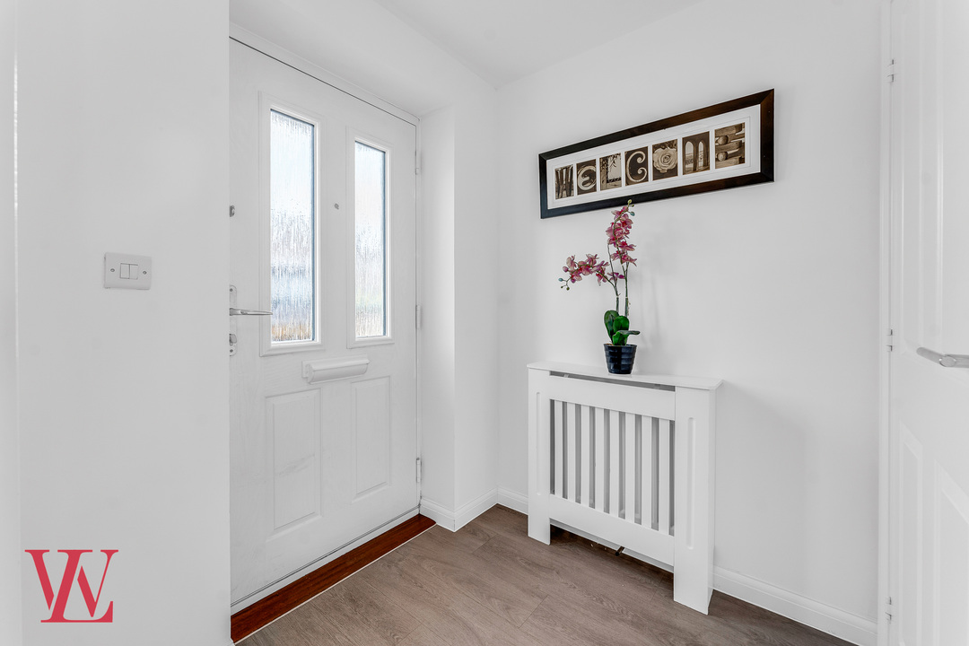 2 bed end of terrace house for sale in Davey Road, Bishop's Stortford, Hertfordshire  - Property Image 8