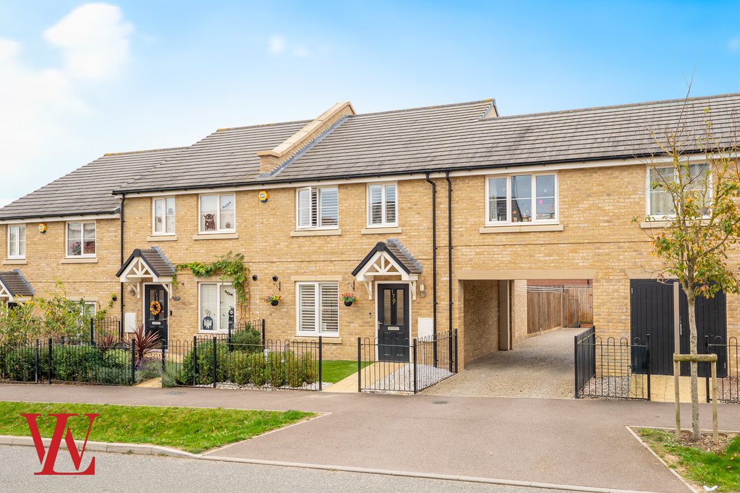 3 bed terraced house for sale in Newland Avenue, Bishop's Stortford  - Property Image 1