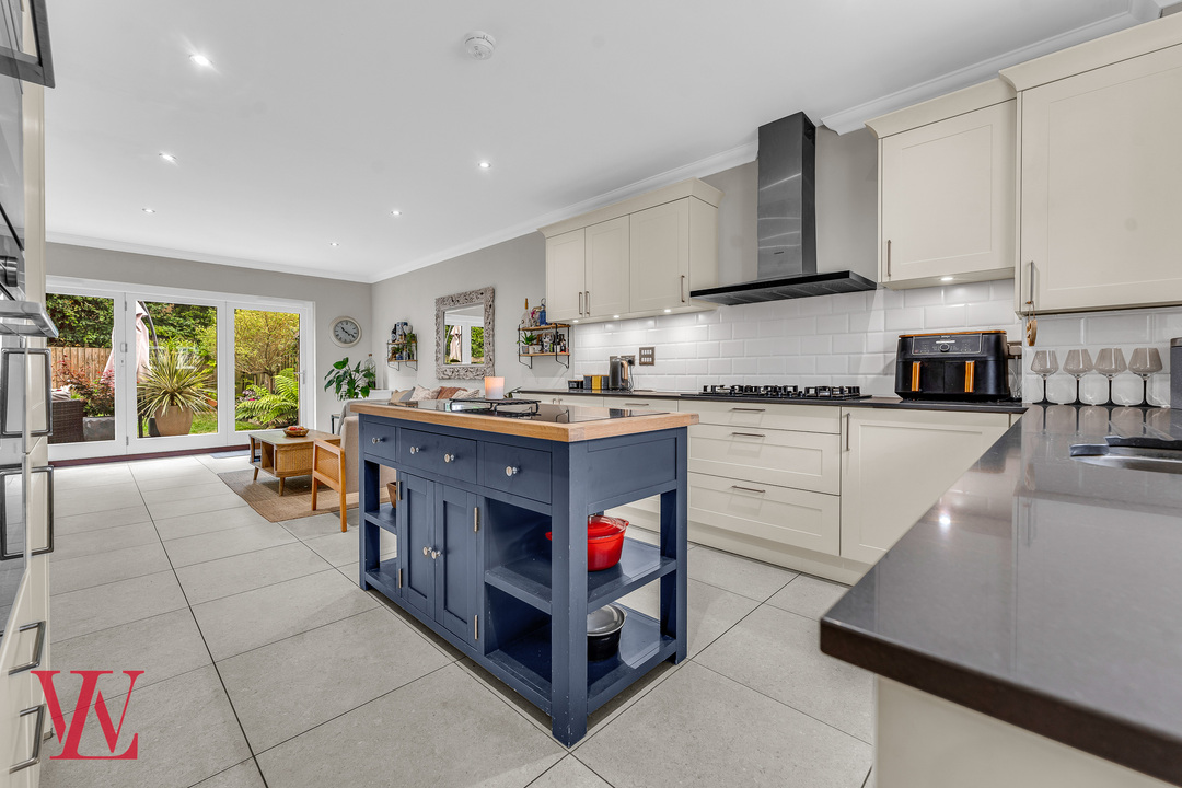 4 bed detached house for sale in Maitland Close, Henham, Bishop's Stortford, Essex 5
