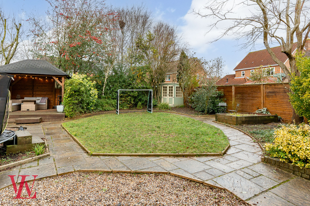 4 bed detached house for sale in The Carpenters, Bishop's Stortford, Hertfordshire  - Property Image 31