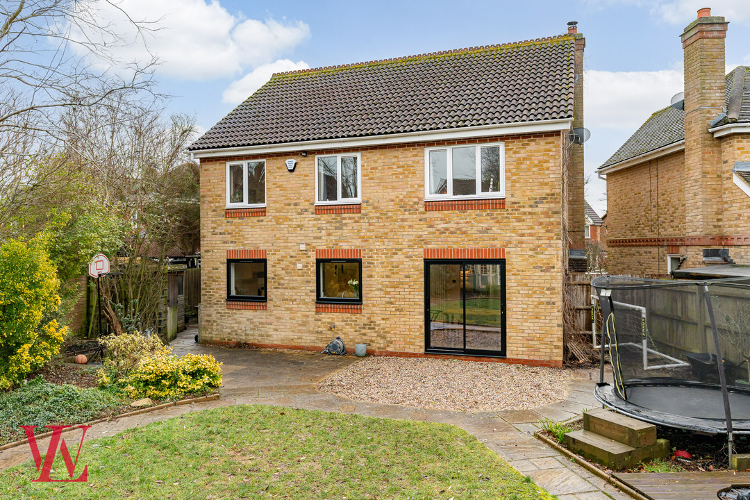 4 bed detached house for sale in The Carpenters, Bishop's Stortford, Hertfordshire  - Property Image 33