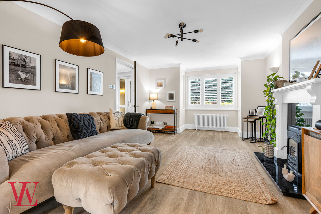 4 bed detached house for sale in The Carpenters, Bishop's Stortford, Hertfordshire 10