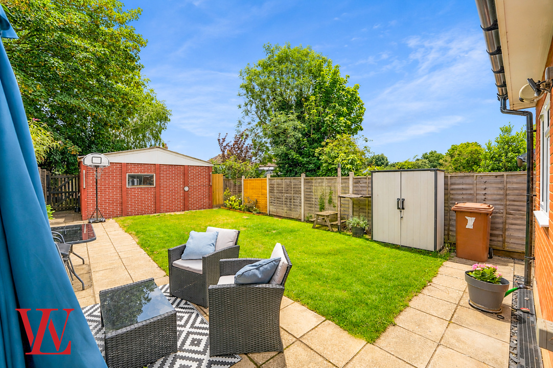 3 bed semi-detached house for sale in Urban Road, Bishop's Stortford, Hertfordshire  - Property Image 25