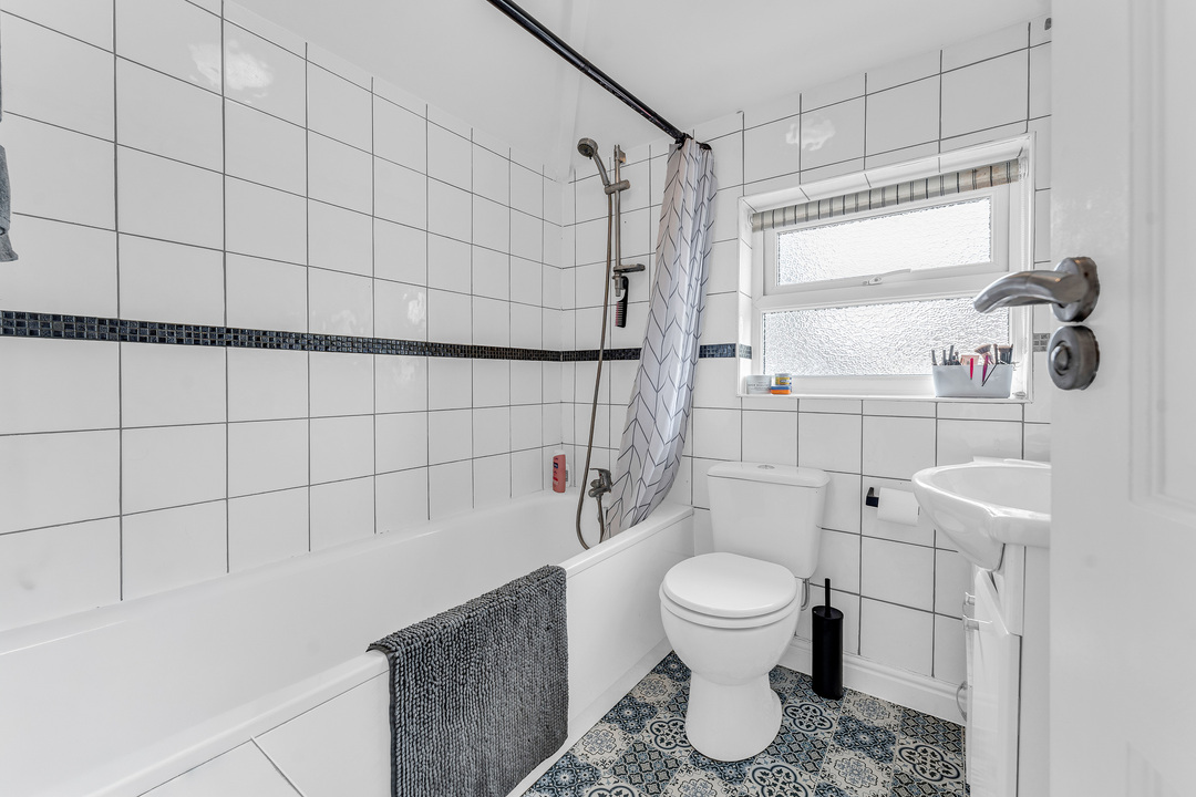 3 bed semi-detached house for sale in Urban Road, Bishop's Stortford, Hertfordshire  - Property Image 22
